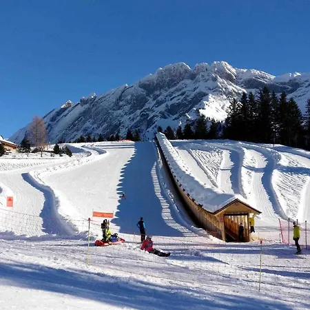 Appartamento The Alpine By The Slopes & Frience