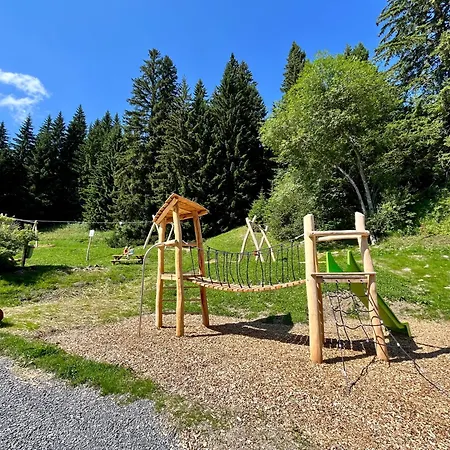 The Alpine By The Slopes & Frience *