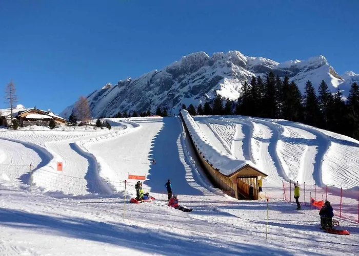 Апартаменты The Alpine By The Slopes & Frience