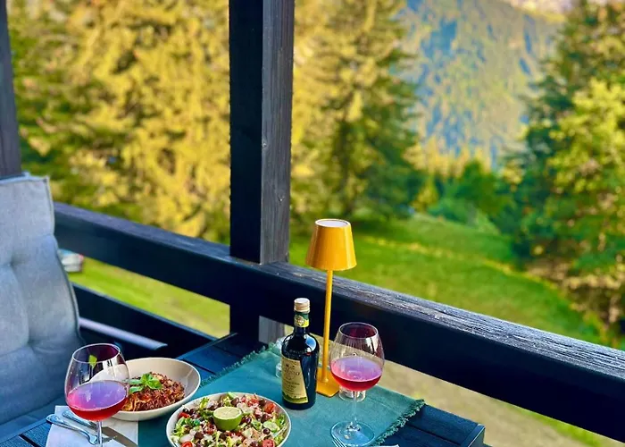 The Alpine By The Slopes & Frience Апартаменты Грион