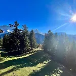 The Alpine By The Slopes & Frience
