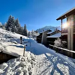 The Alpine By The Slopes & Frience 그리옹